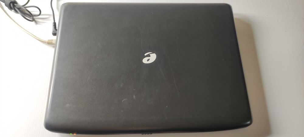 Ноутбук Acer eMachines E520