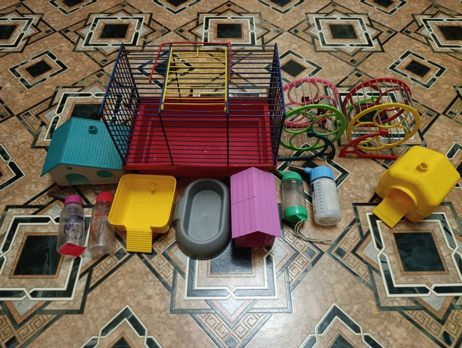 Клетка, поильник, домик