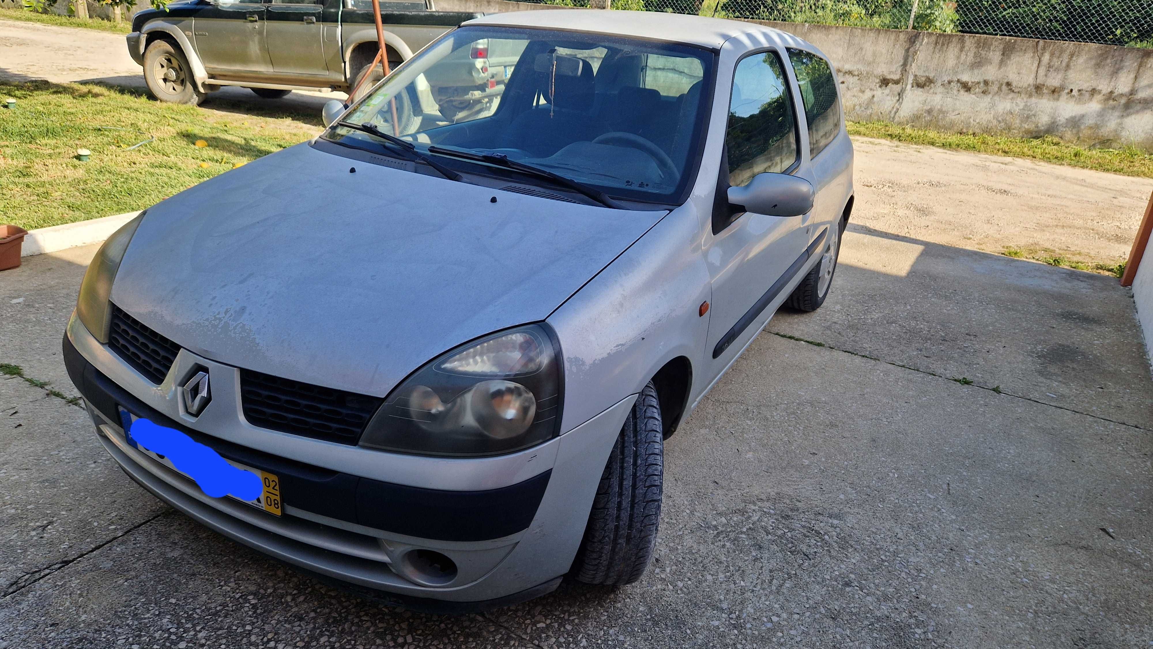 Renault Clio 1.2 de 2002 / 5 lugares