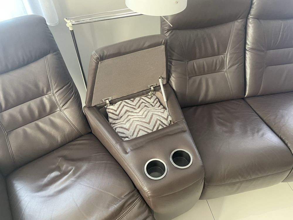 Zestaw kinowy z funkcją relax. Producent Bydgoskie skóry