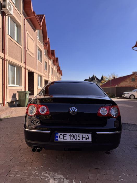 Volkswagen Passat B6 • Седан • Бензин • Механіка