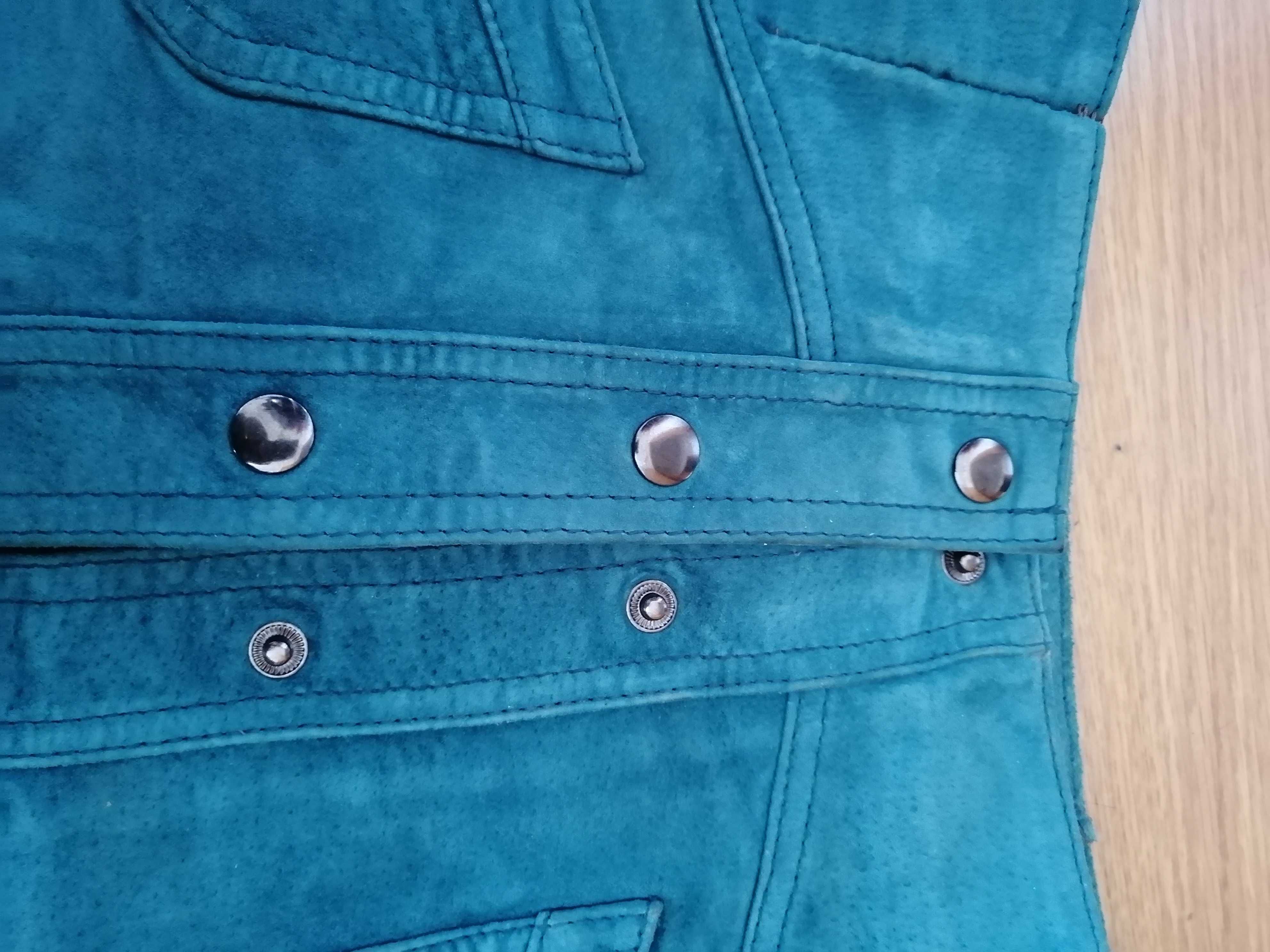 Mini saia da H&M azul turquesa em camurça e é há com molas