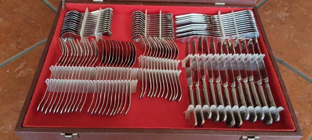 Faqueiro COMPLETO 180 peças CUTIPOL BELLE EPOQUE em Aço Ino