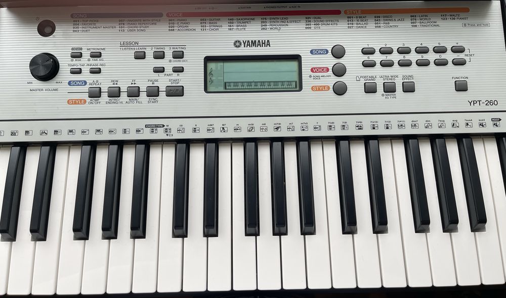 Синтезатор YPT-260 Yamaha