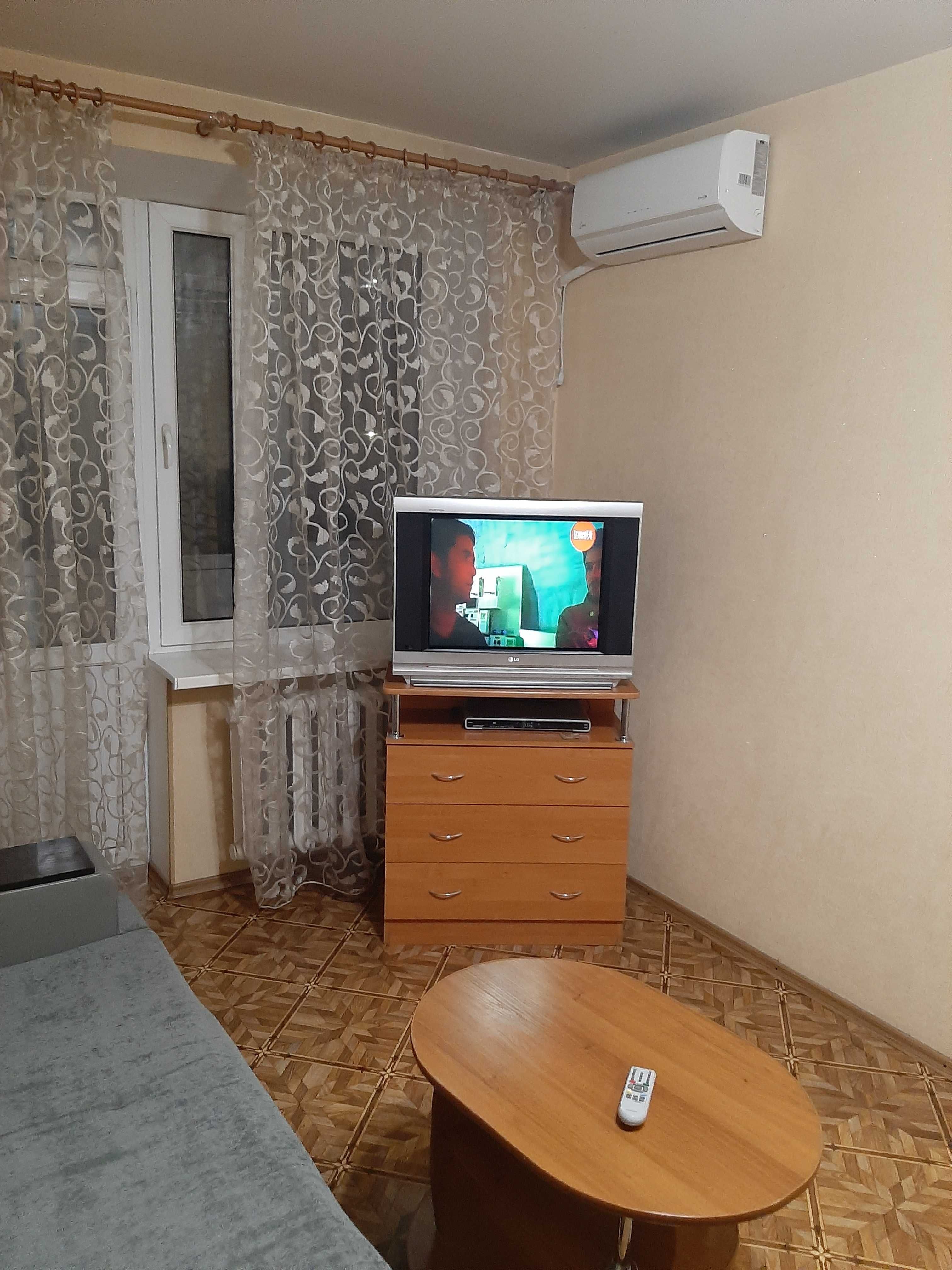 1 кімнатна квартіра в центрі міста. Возле Любави.