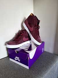 Burgundowe buty sportowe unisex Nike SB Zoom Blazer Mid PRM 42