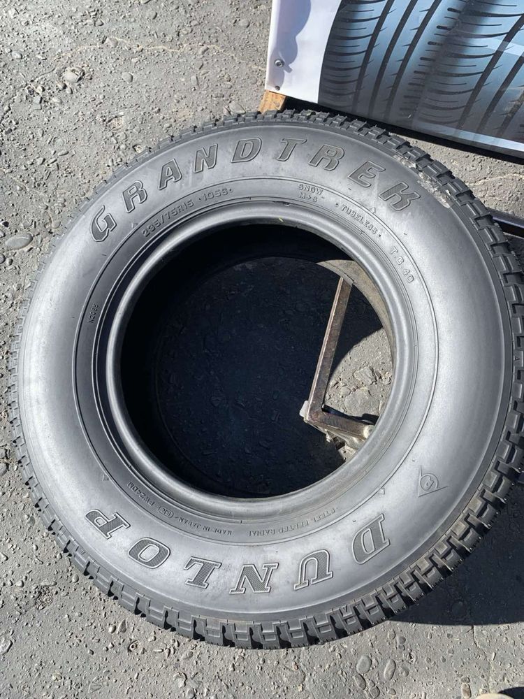 Шина одна 235/75 R15 Dunlop 2022p всесезон 9мм