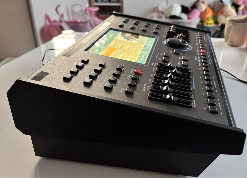 Ketron SD90, mało używany, futerał+dodatkowe 4pendrive ze stylami.