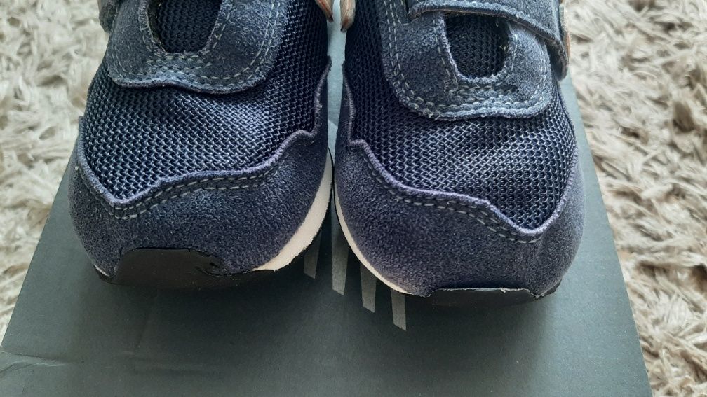 Buty new balance r.30, chłopiec