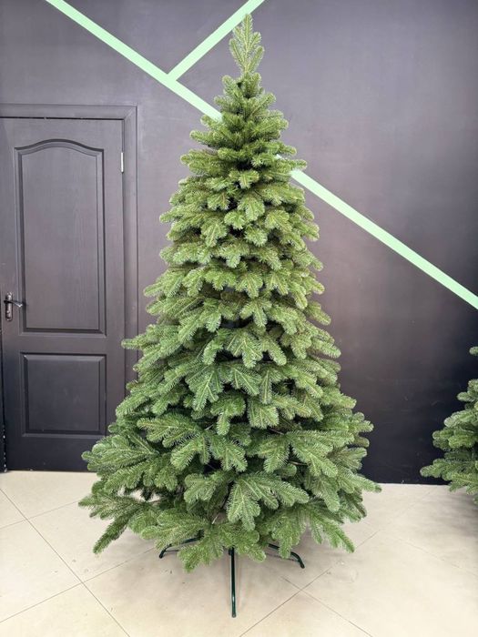 Штучні ялинки та сосни. Ялинка. Ель. Лита ялинка. Елка искусственная.