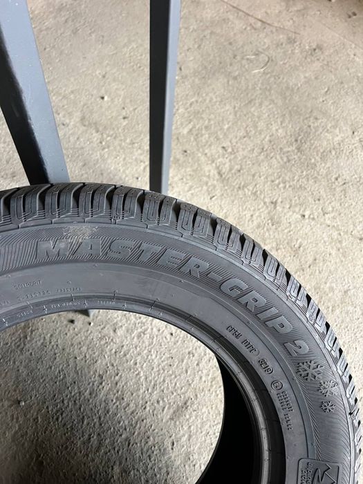 Шини 215/65 r16 98Н Semperit Master-Grip 2 2019р (814)