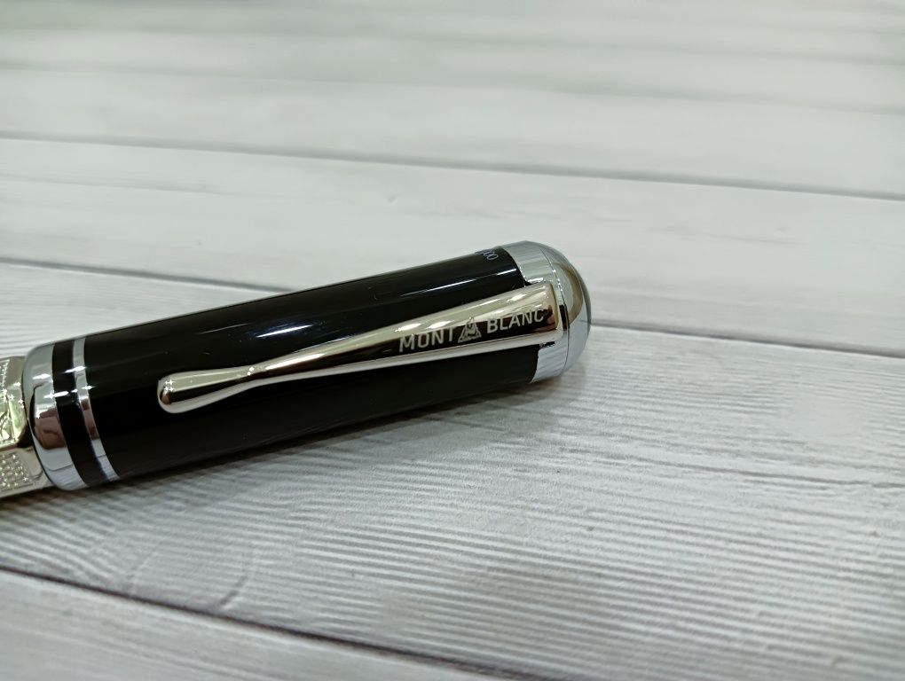 Кулькова металева ручка Montblanc