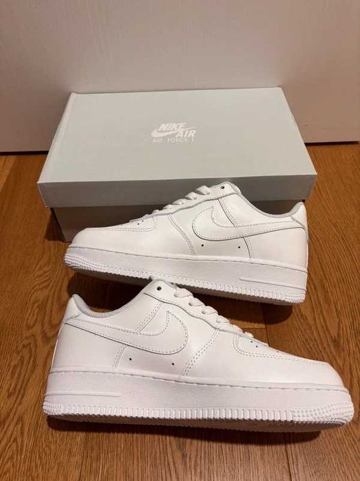 Biały Buty Nike_Air_Force_1_Low Trampki. Roz.44