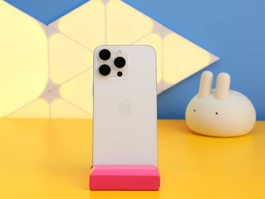 Смартфон Apple iPhone 15 Pro Max 256GB White (151551) Б/У З ГАРАНТІЄЮ