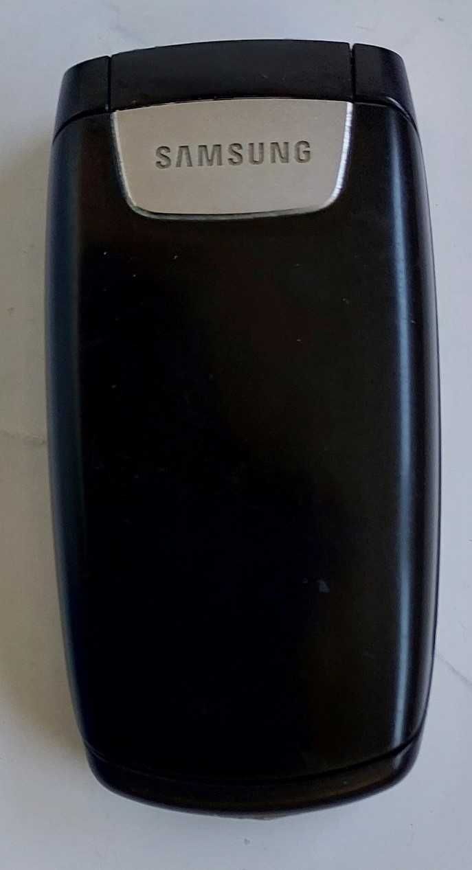 Telemóvel Samsung (SGH-C260) - Bloqueado à (MEO)