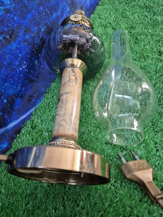 Antyczna lampa mosiężna