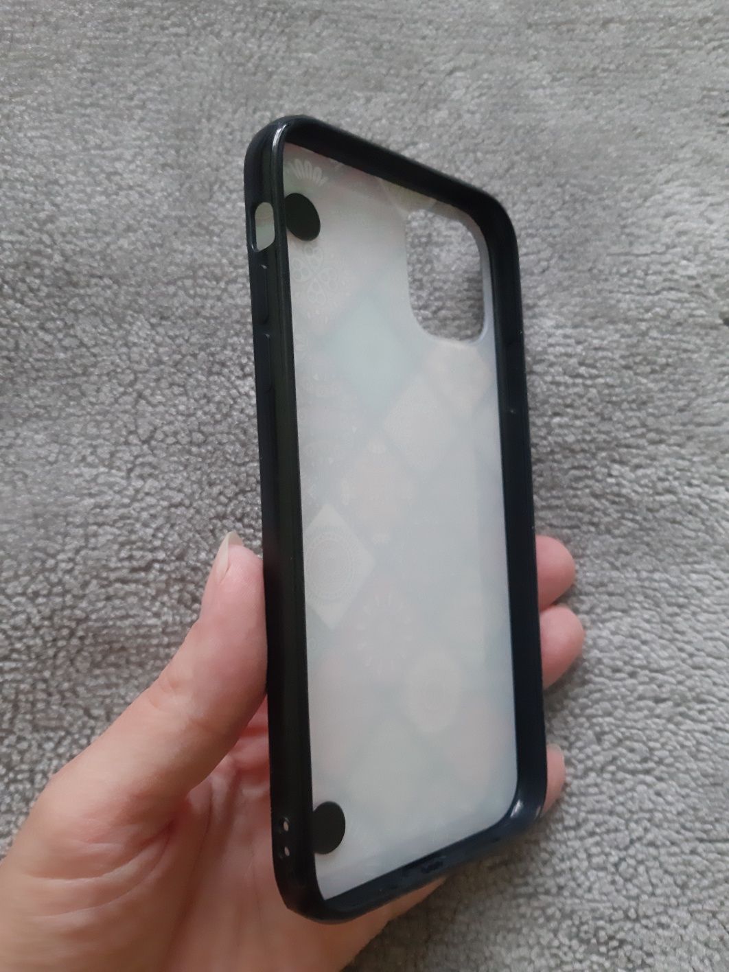 Nowe etui na telefon iPhone 11