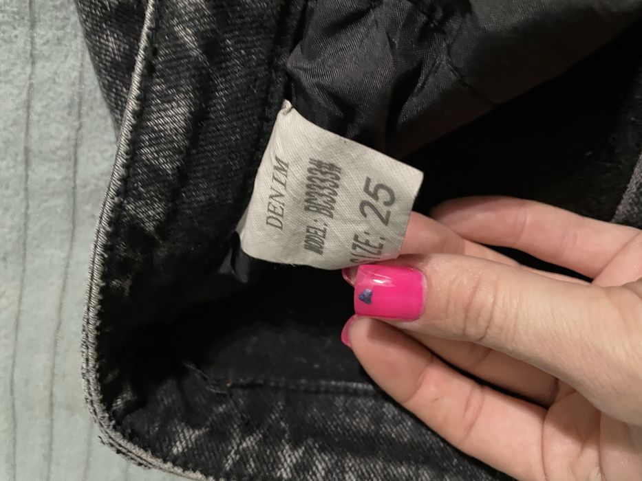 Джинси жіночі розмір 25