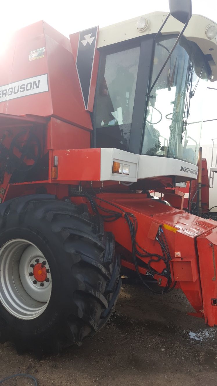 Kombajn zbożowy Massey Ferguson 40 RS