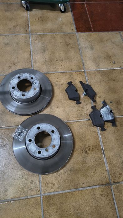 Travagem Ferodo BMW - 300mm (com 15 mil km's)