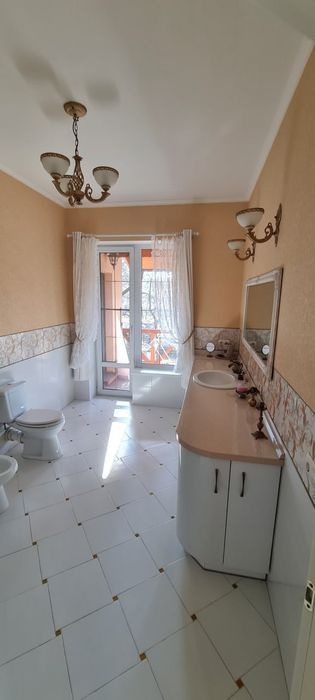 Довгострокова Оренда чудового будинку Лісова буча