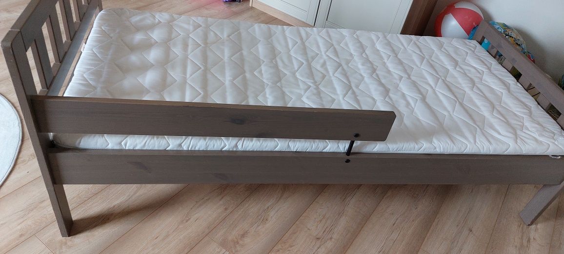 Łóżko ikea mygga 80x160 z materacem