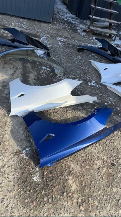 Крила Tesla Model 3 Y (2018-2024p) 1097253-00-F 1097252-00-F