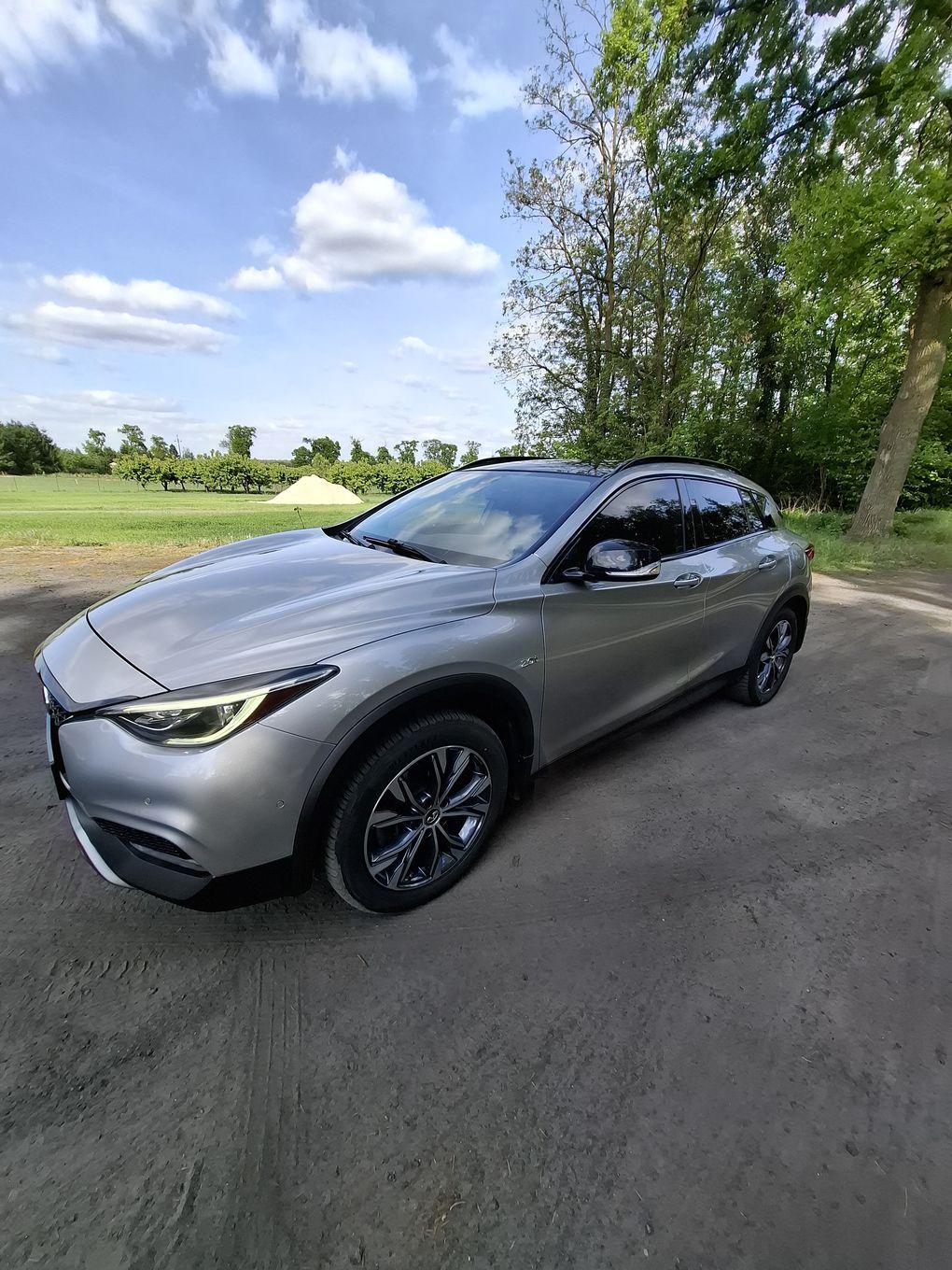 Infiniti Q30 Infiniti QX30 2.0T AWD PREMIUM