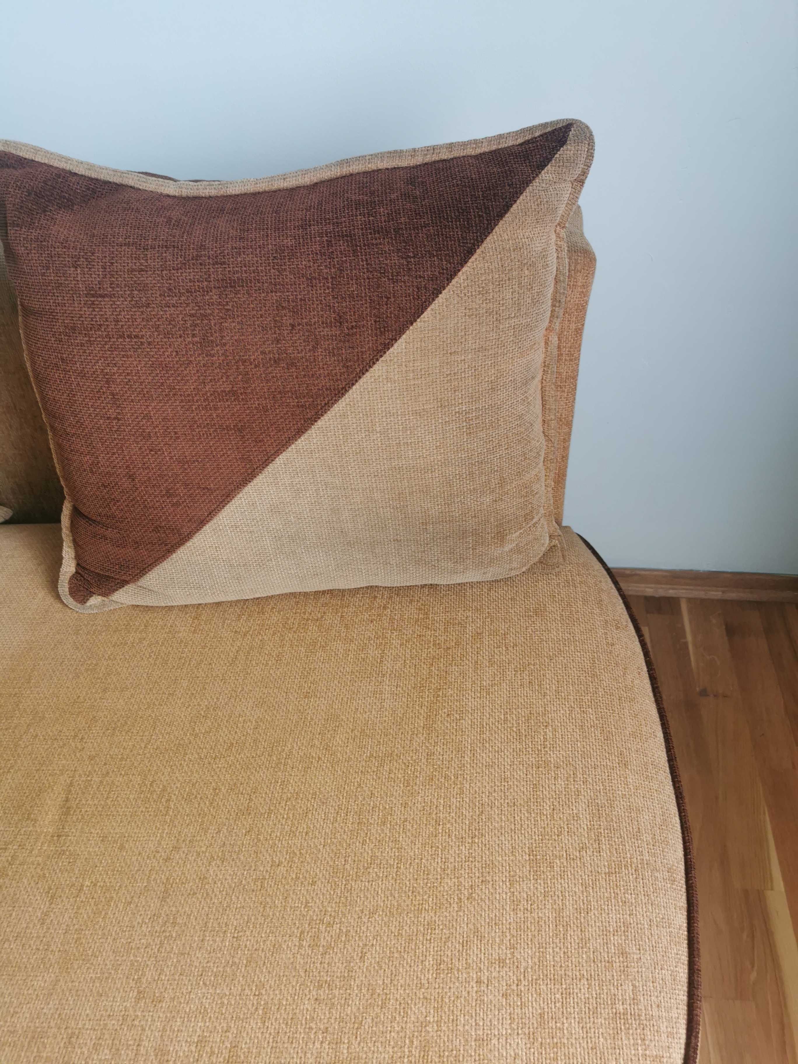 Rozkładana sofa sprężynowa+pufy