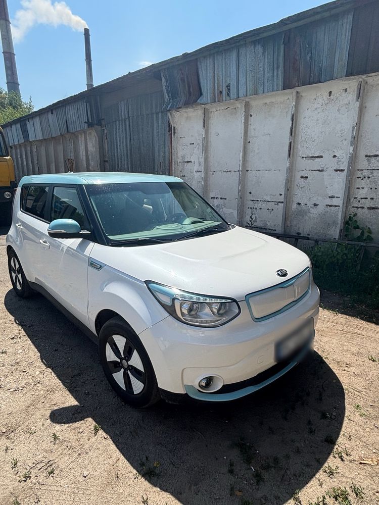 Разборка Kia Soul ev  разборка Киа соул бампер крило ляда капот двері