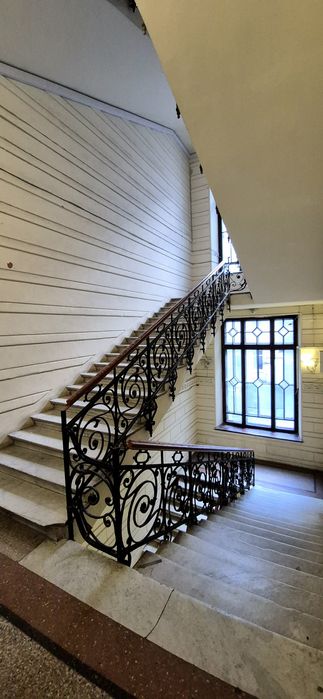 Продаж готелю в центрі міста. Діючий бизнес.