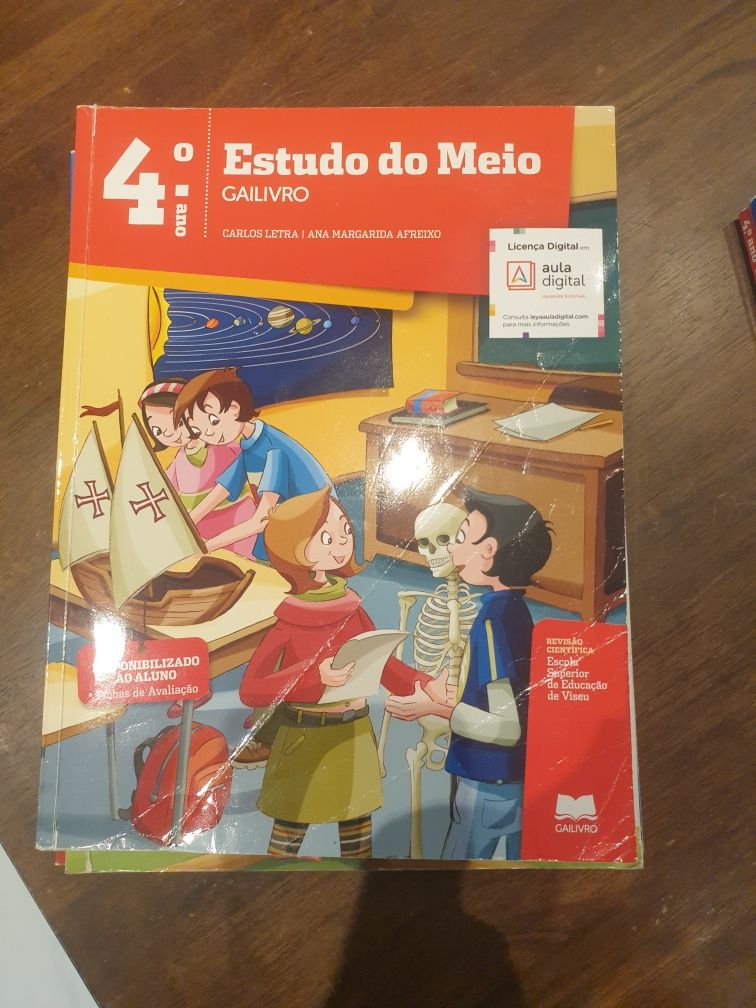 livros escolares 4° Ano