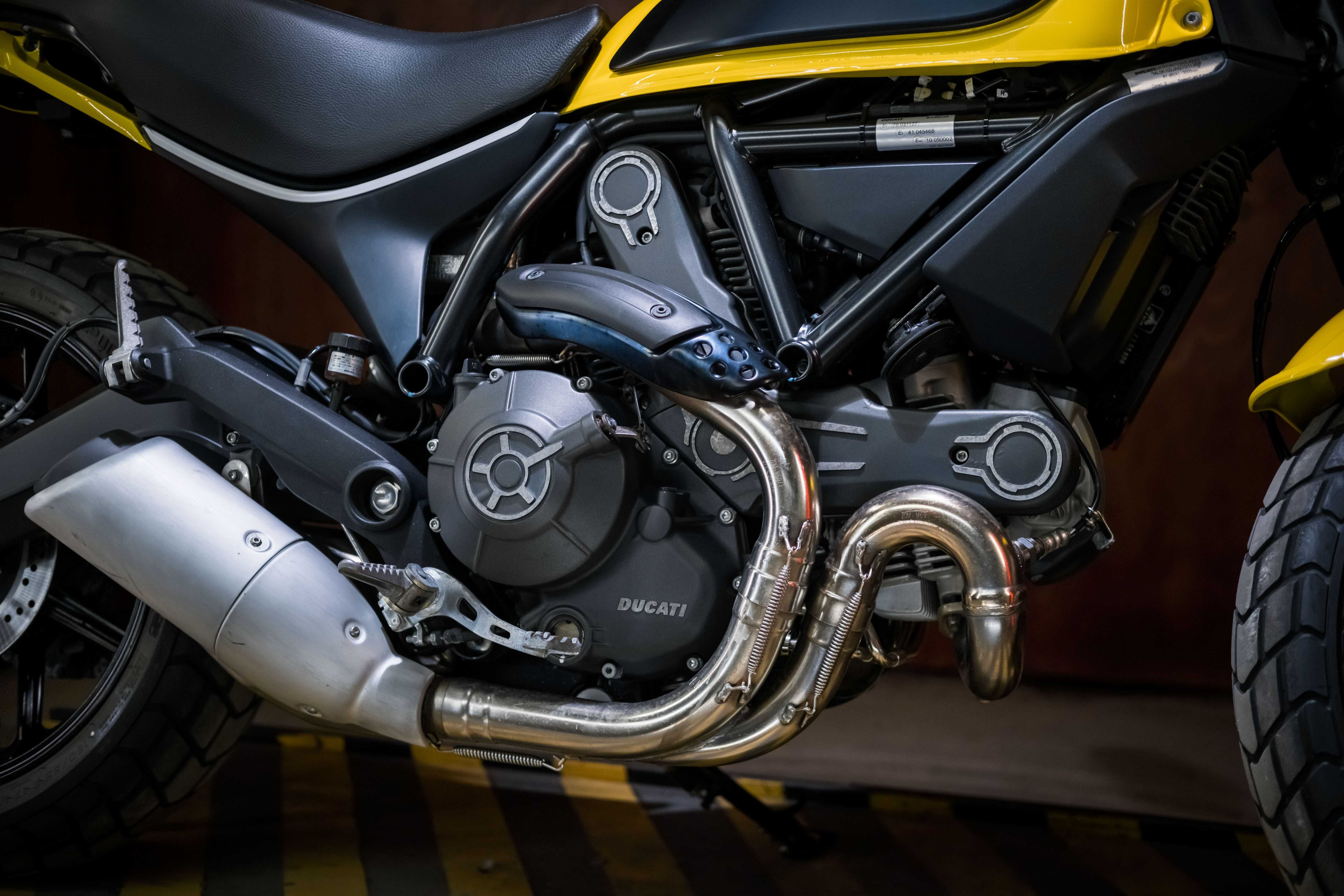 Продається Ducati Scrambler Icon ABS Стан Нового із Японії