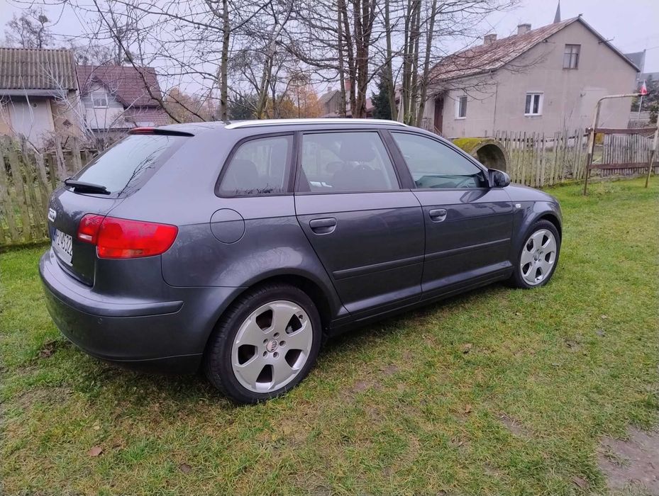Audi A3 8P Sportback 1.9 TDI 105 KM wersja BKC , 2005 r. światła XENON