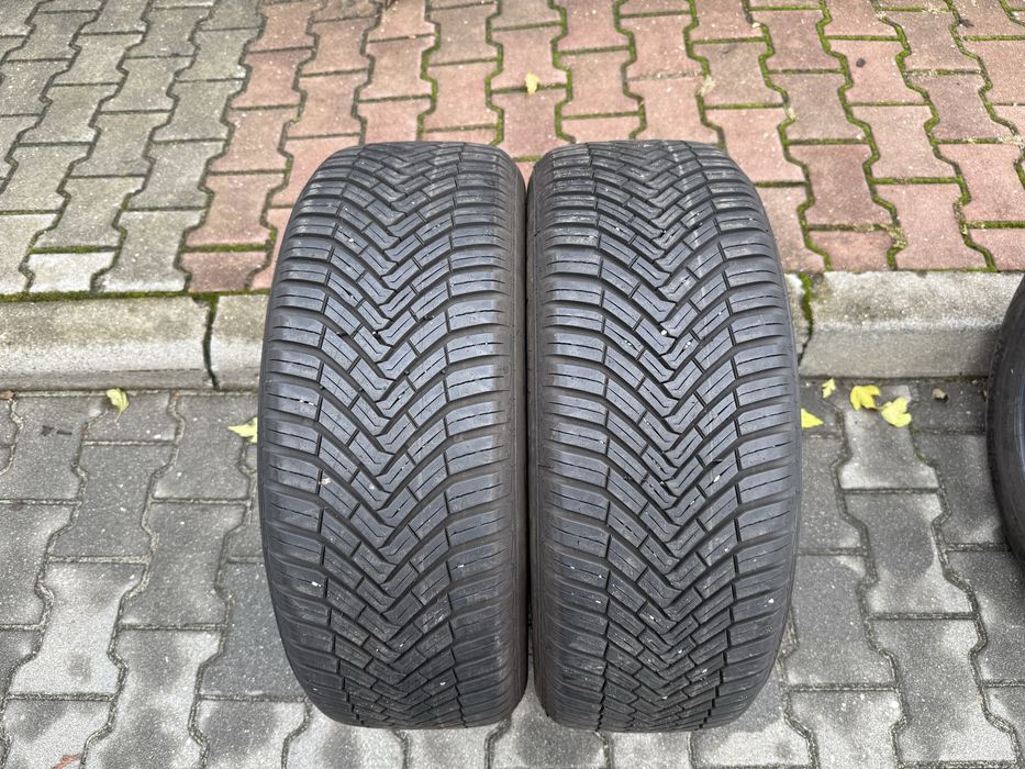 Opony całoroczne 215/55/17 Continental Allseason Contact