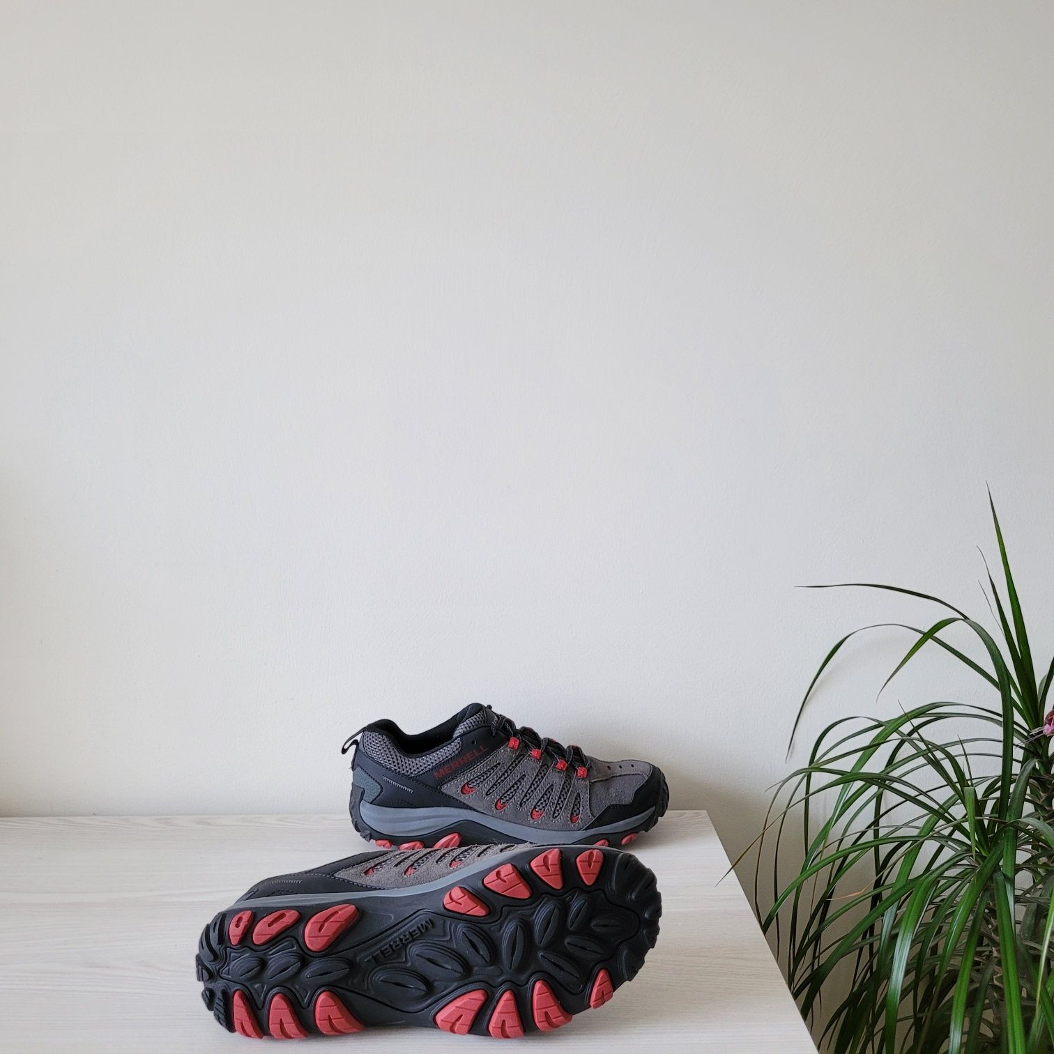 Кросівки шкіряні ОРИГІНАЛ Merrell j135675p рр.43