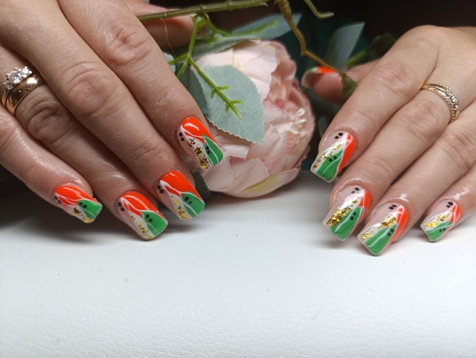 Покрытие ногтей+аппаратный маникюр от450гр.Наращивание от700,со светом