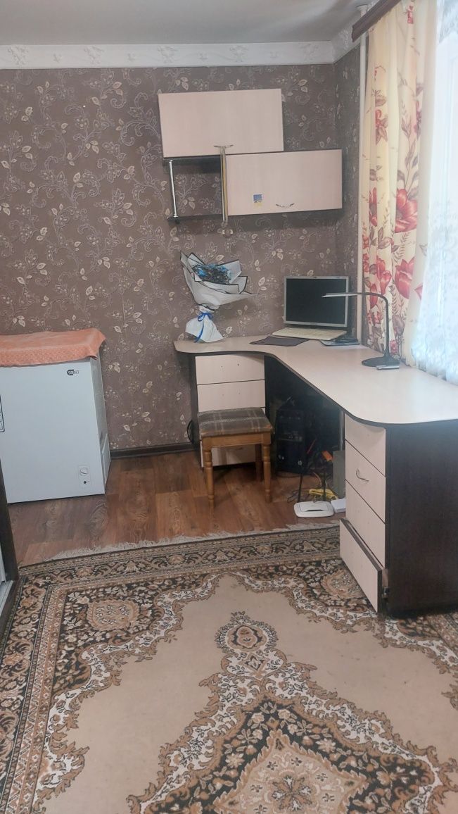 Продам двух комнатную квартиру
