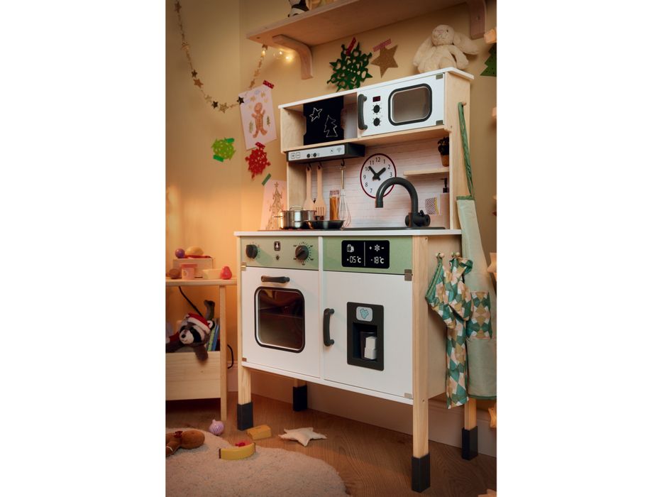 Дитяча деревяна кухня з аксесуарами playtive