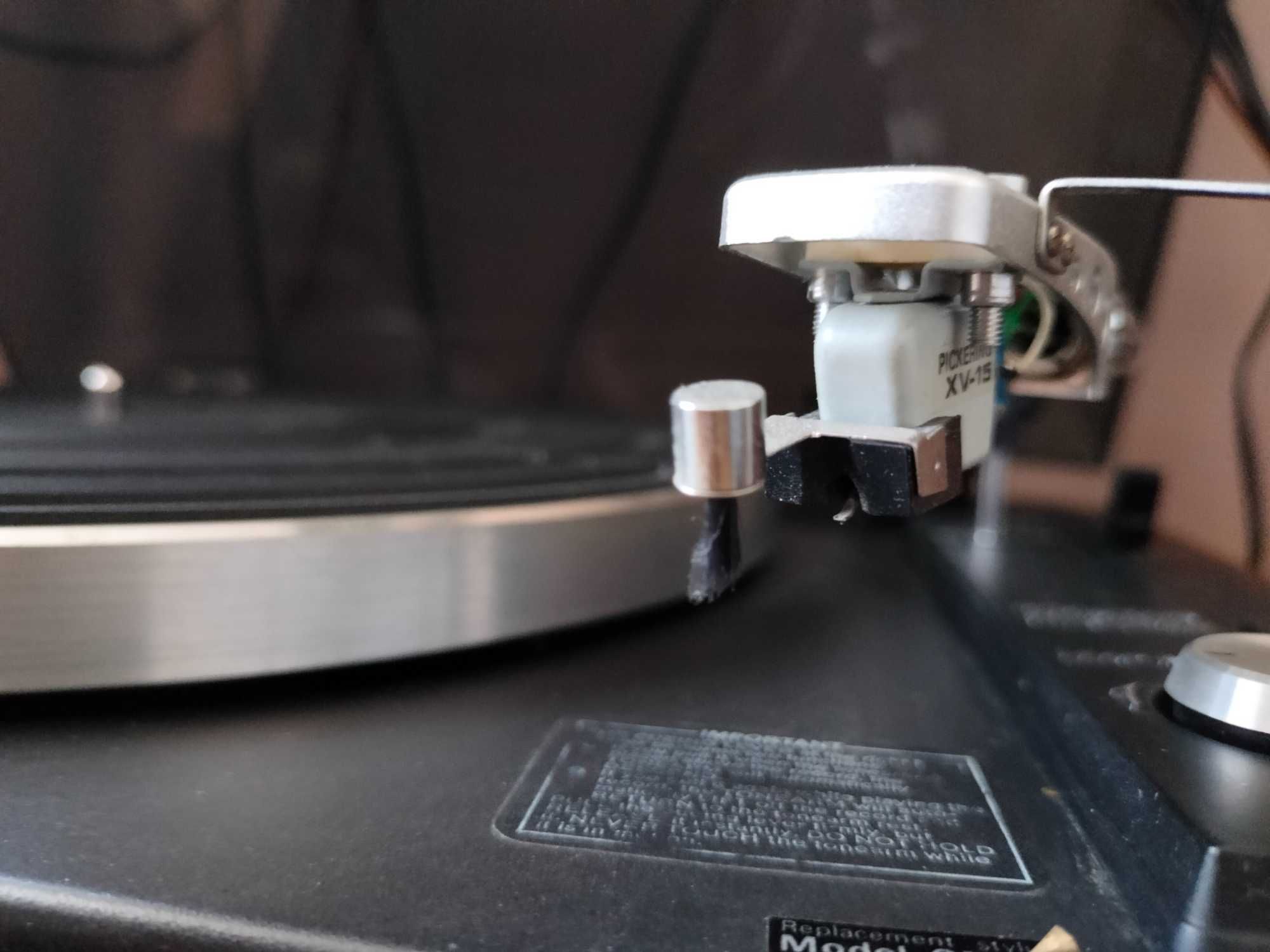 gramofon Sansui SR-212