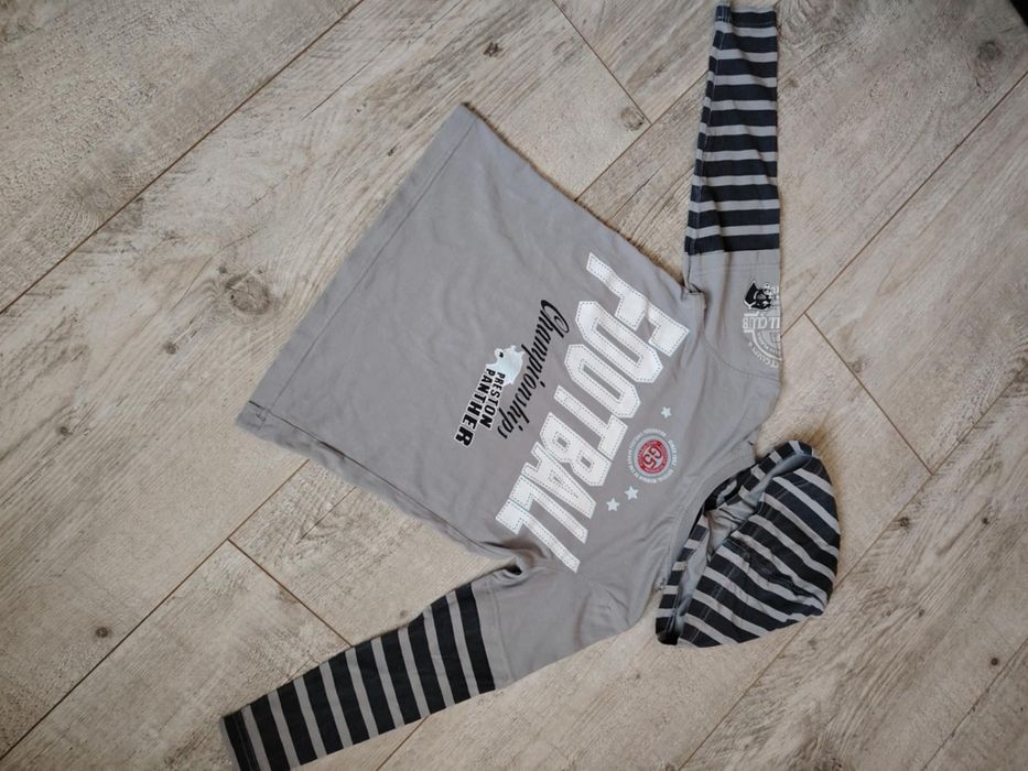 Bluza z kapturem r. 128-134