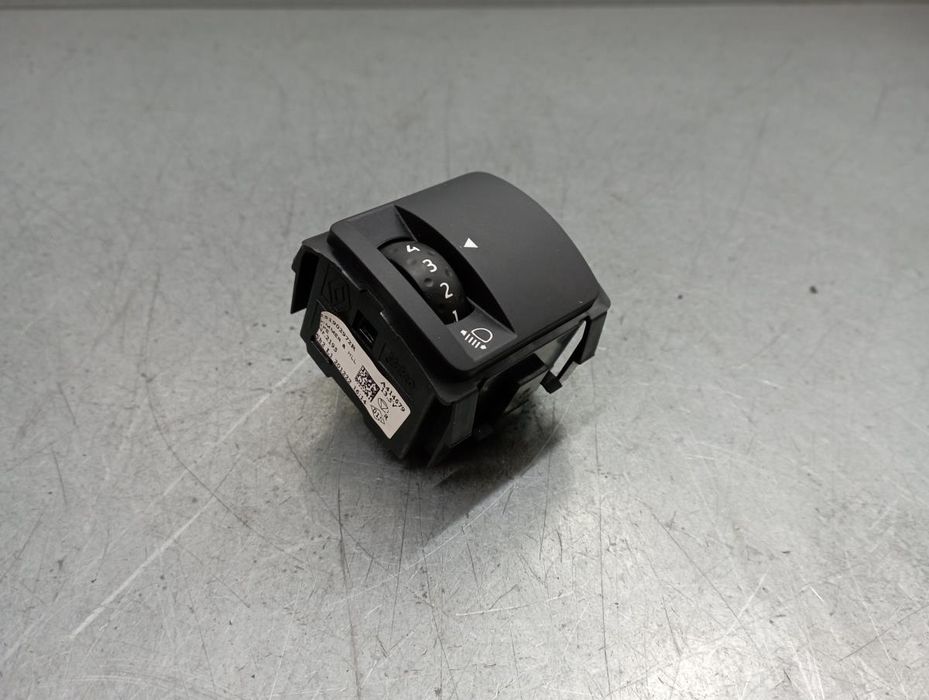 Comando / botão / interruptor multifunções DACIA Sandero III