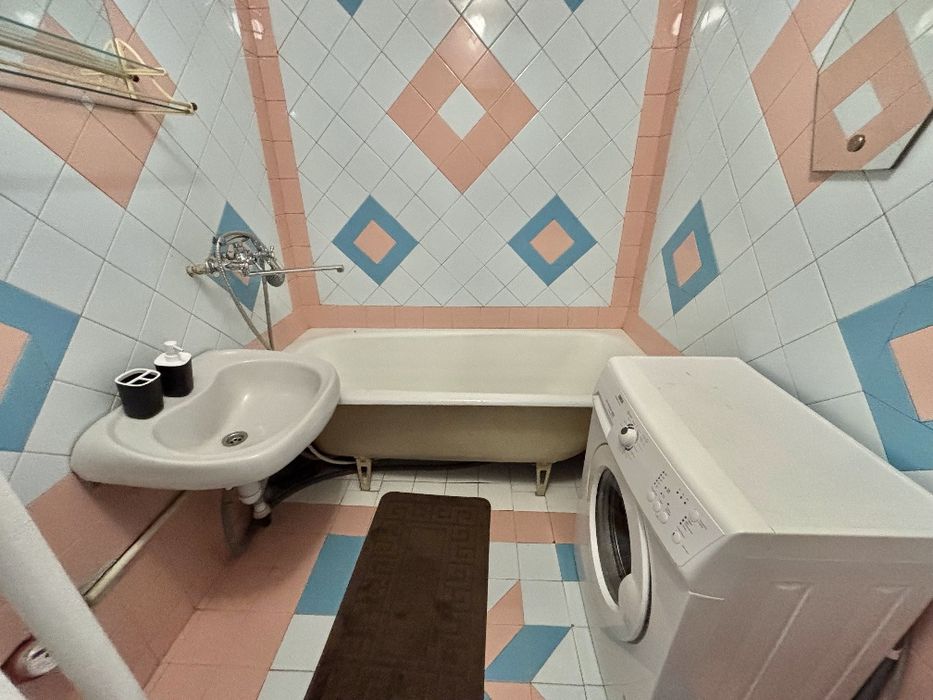 Здам 3-х кімнатну квартиру на Ореста Васкули, 2