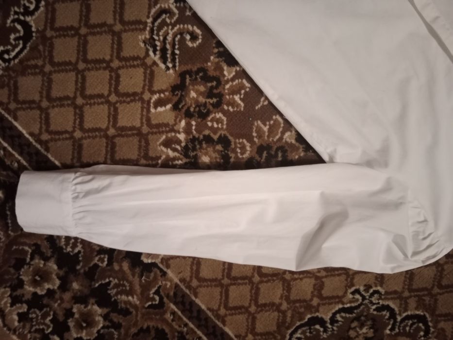 Biała koszula z Reserved