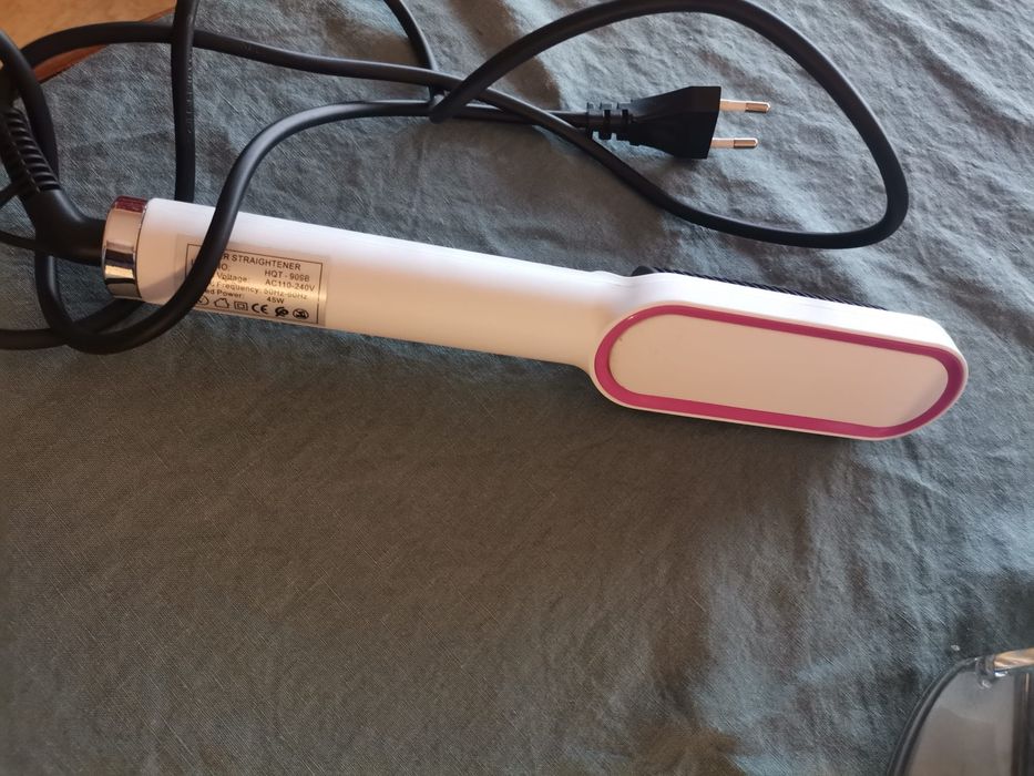 Escova Alisadora de Cabelo