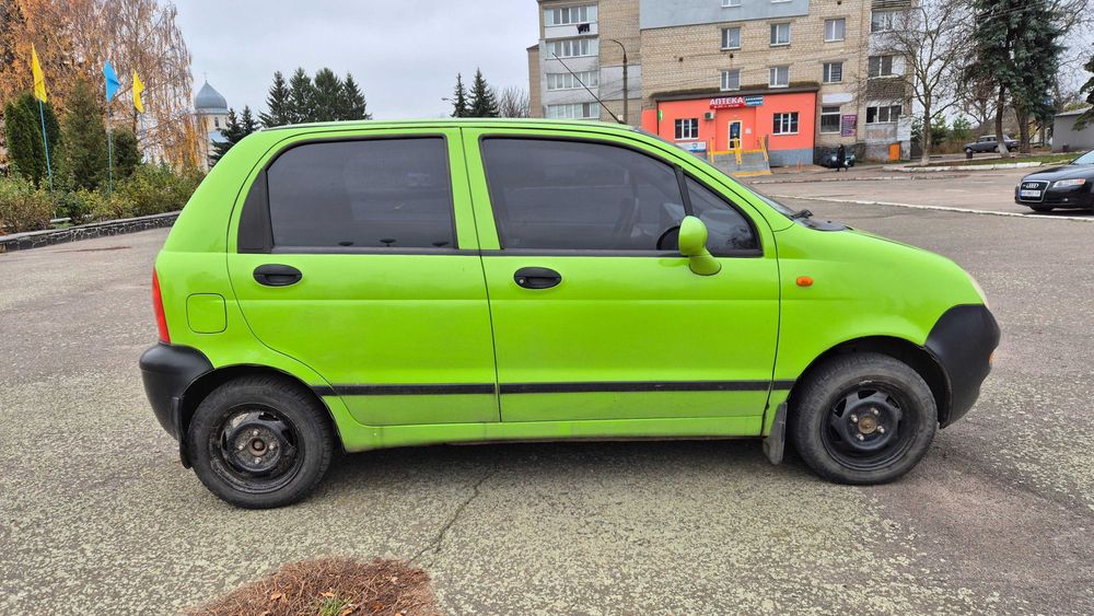 Автомобіль Chery QQ 1.1