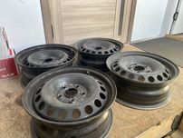 Продам оригинальні диски  VW R15 6jx15H2 та 6,5Jx15H2 5x112 et33/47
