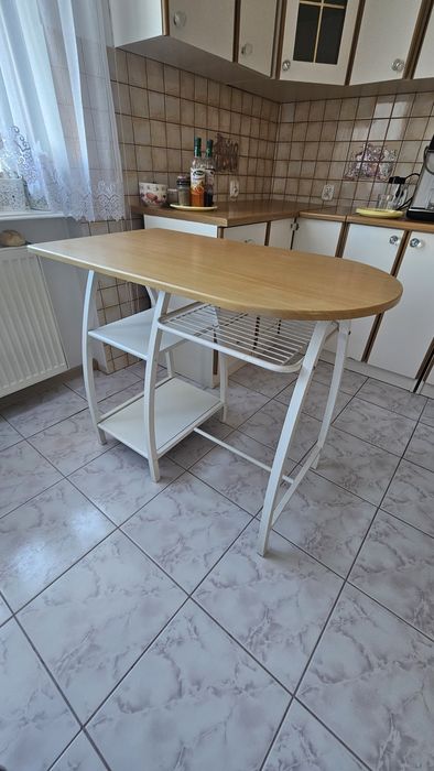 Stolik biały, stan bardzo dobry