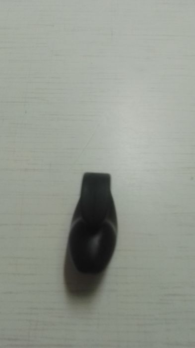 Навушники блютуз по одному