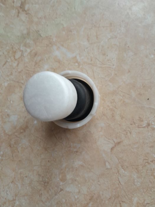 Кришка бачка гальмівного циліндра